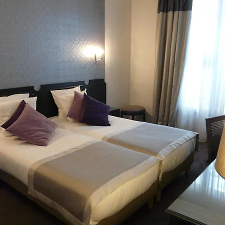 Victor Hugo Kléber Hotel París