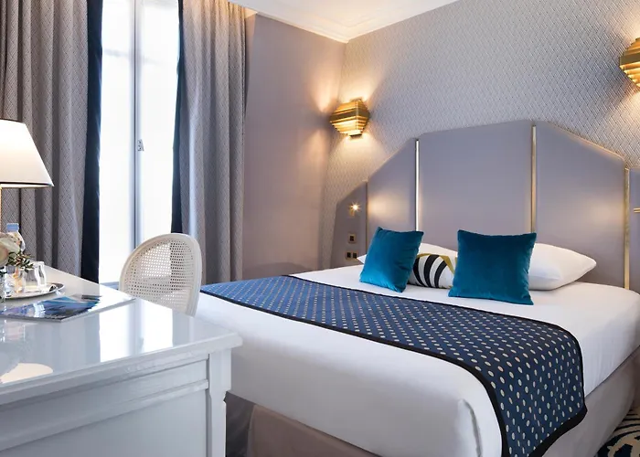 Victor Hugo Kleber Hotel