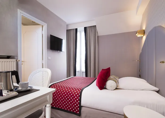 Victor Hugo Kleber 4* Paříž