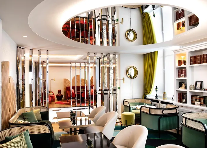 Victor Hugo Kleber Hotel 4*