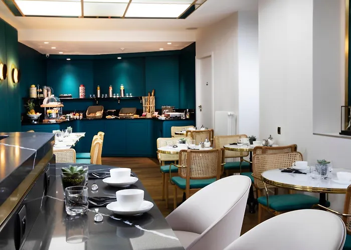 Victor Hugo Kleber Hotel