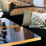 Victor Hugo Kleber Hotel
