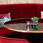 Hotel Victor Hugo Kleber 4*