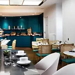 Victor Hugo Kleber Hotel