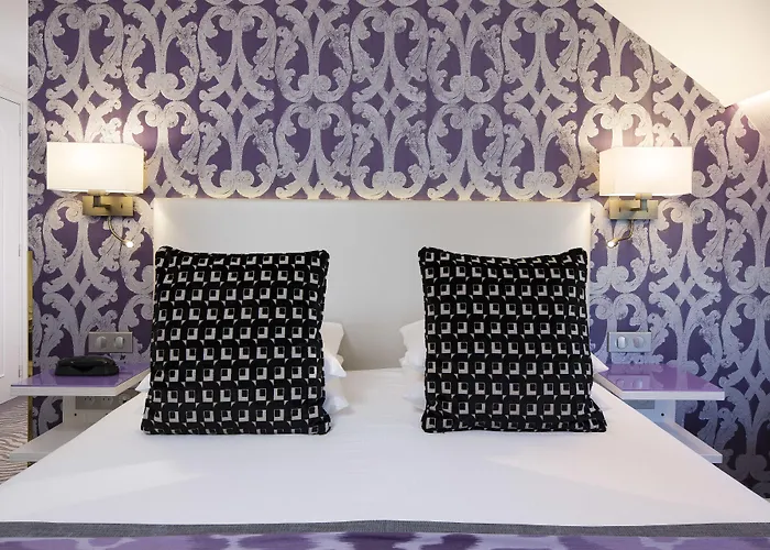 Victor Hugo Kleber Hotel