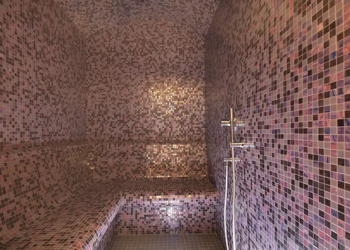 Hotel Victor Hugo Kleber Paris