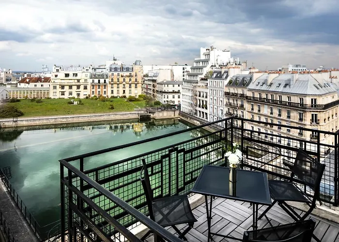 Victor Hugo Kleber Hotel Paris