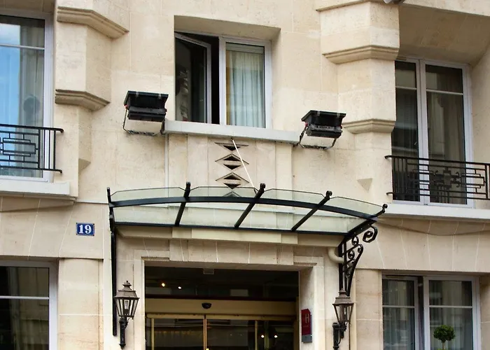 巴黎克莱贝尔维克多雨果酒店 4* 巴黎